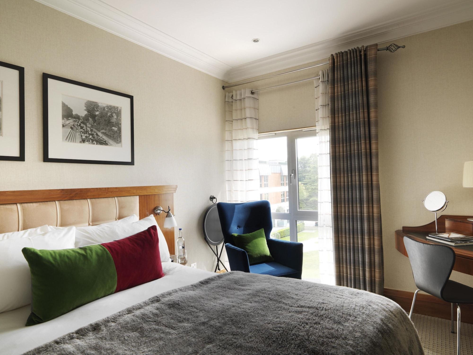 Hotel The Runnymede On Thames (Adults Only) Egham Esterno foto