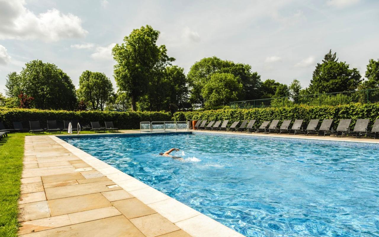 Hotel The Runnymede On Thames (Adults Only) Egham Esterno foto