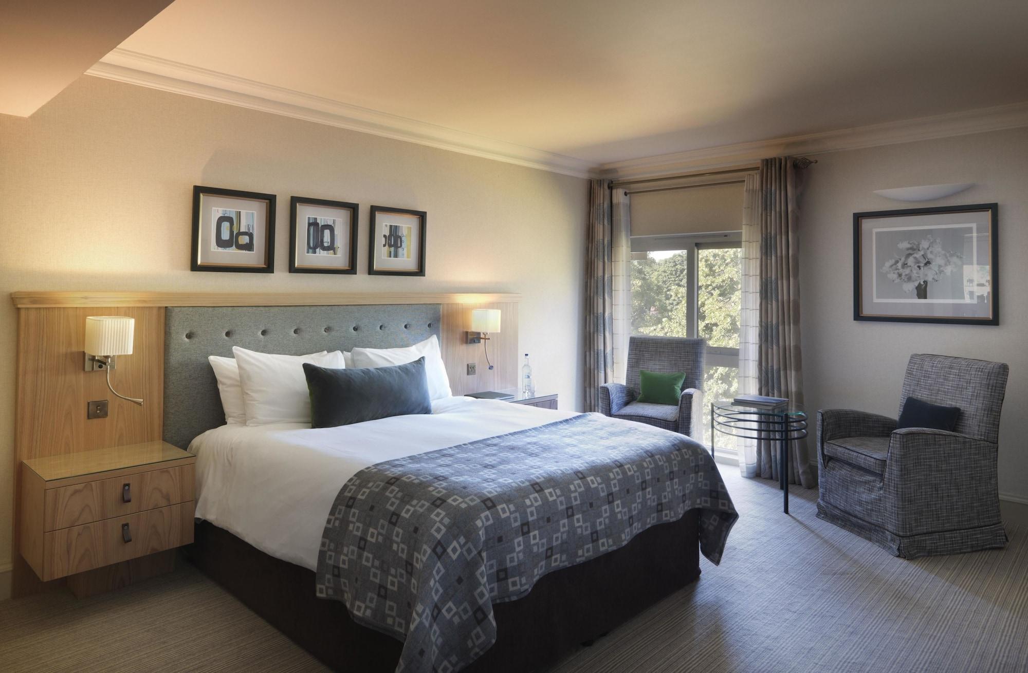 Hotel The Runnymede On Thames (Adults Only) Egham Esterno foto