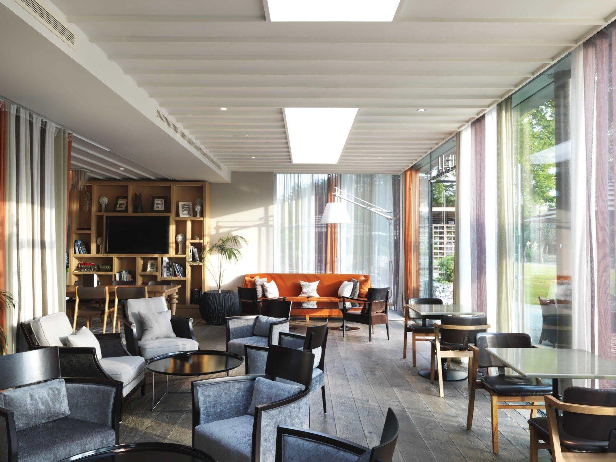 Hotel The Runnymede On Thames (Adults Only) Egham Esterno foto
